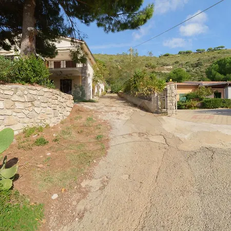 Mirella Un Panorama Sull'innamorata - Goelba Capoliveri