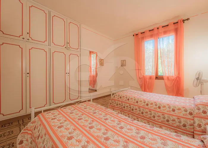 Mirella Un Panorama Sull'innamorata - Goelba *